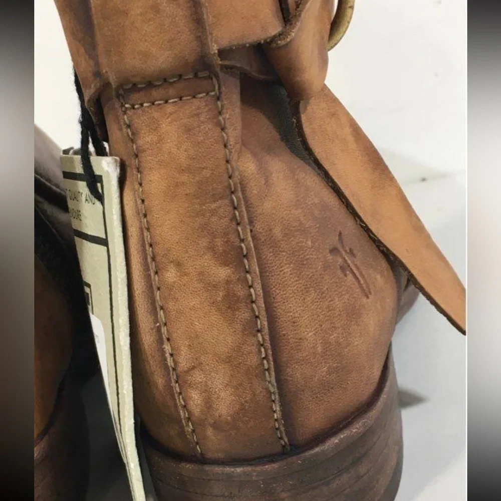 NEW!! Women’s Frye Tan Distressed Leather Buckle Ankle Boot Size 5.5B